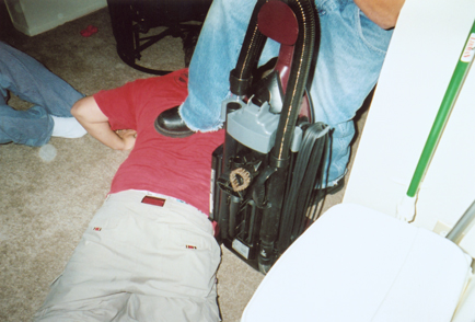 crakmyback.jpg (117299 bytes)